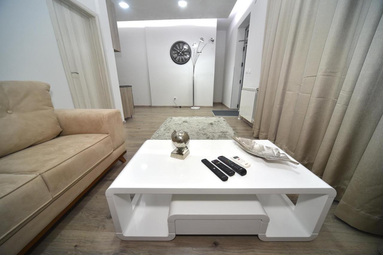Atlas Apartments 24h Belgrado Exterior foto
